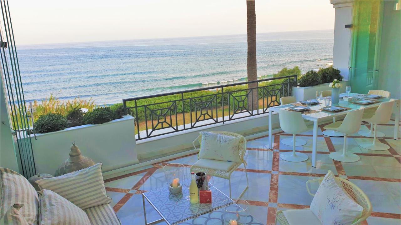 Luxury Apartment Frontal Beach In Doncella Beach Estepona Eksteriør billede