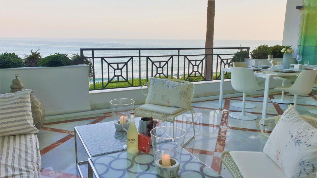 Luxury Apartment Frontal Beach In Doncella Beach Estepona Eksteriør billede