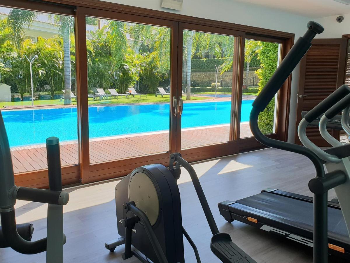 Luxury Apartment Frontal Beach In Doncella Beach Estepona Eksteriør billede