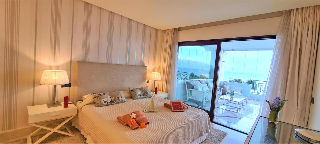 Luxury Apartment Frontal Beach In Doncella Beach Estepona Eksteriør billede