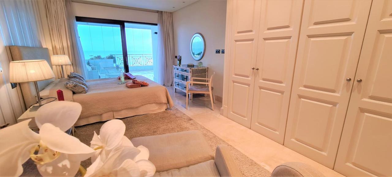 Luxury Apartment Frontal Beach In Doncella Beach Estepona Eksteriør billede