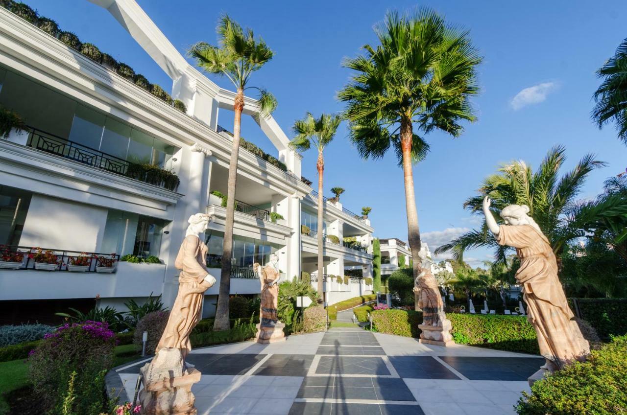 Luxury Apartment Frontal Beach In Doncella Beach Estepona Eksteriør billede