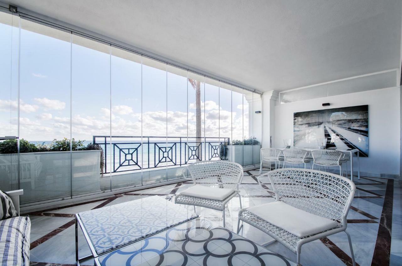 Luxury Apartment Frontal Beach In Doncella Beach Estepona Eksteriør billede