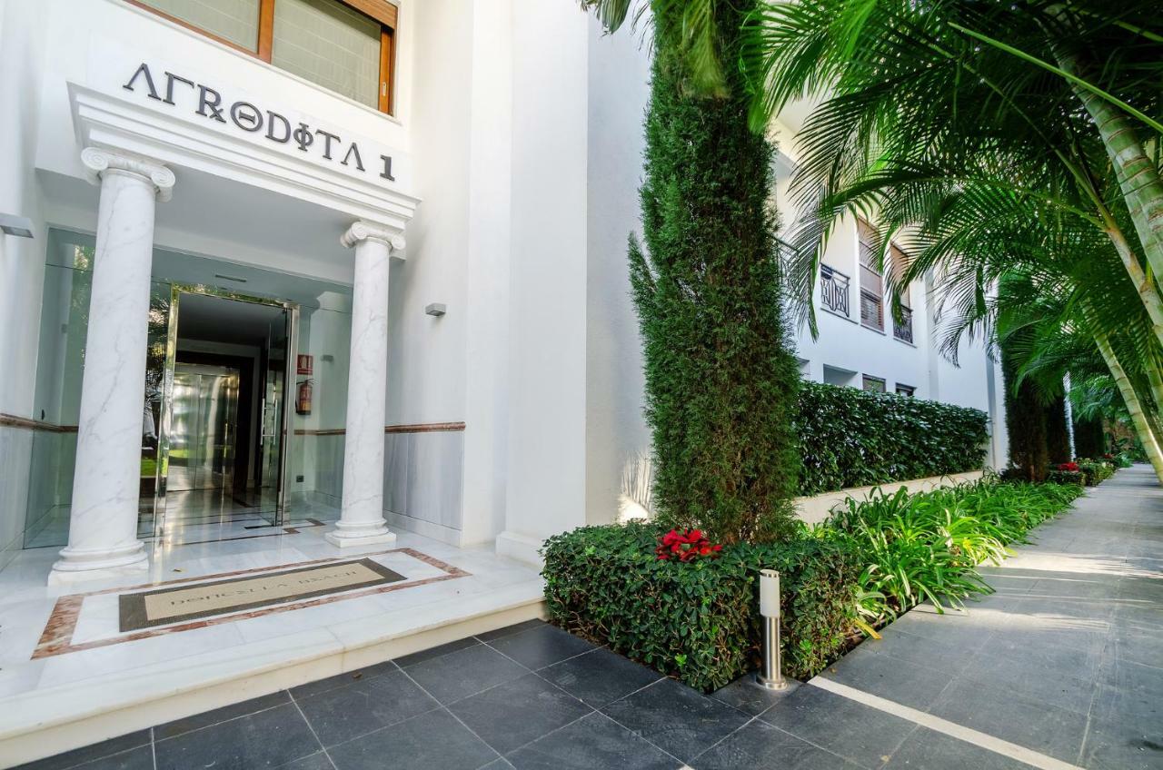 Luxury Apartment Frontal Beach In Doncella Beach Estepona Eksteriør billede