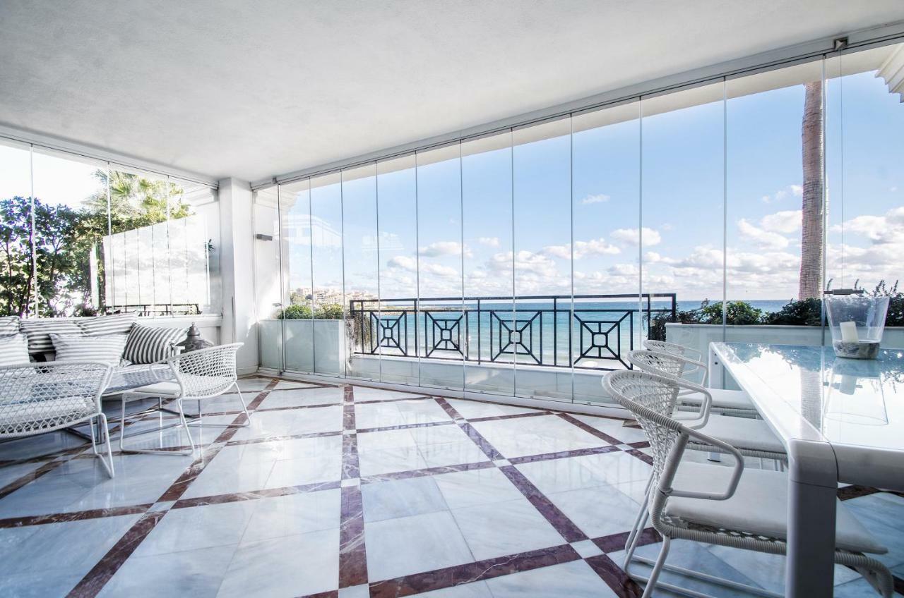 Luxury Apartment Frontal Beach In Doncella Beach Estepona Eksteriør billede